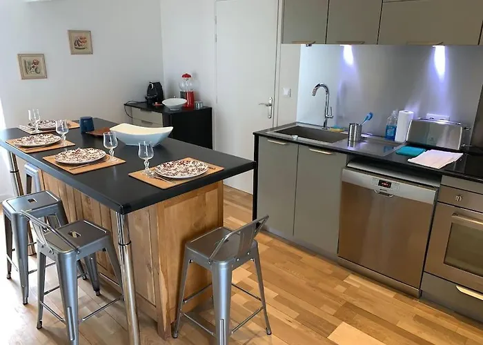 Petite De Impasse Du Prieure Кан